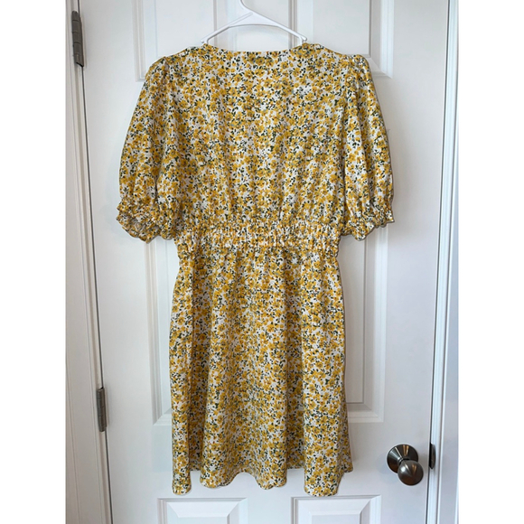 Women's Lush M Yellow Floral V-Neck Mini Dress - Picture 5 of 6